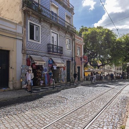 Alfama 2Bdr Duplex Apartment W/ Balcony By Lovelystay Lisboa Exterior foto